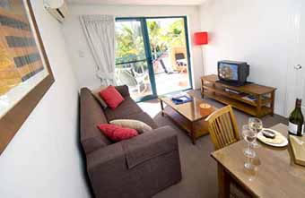 Karana Palms Resort - Accommodation VIC 5