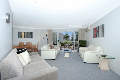 Le Beach Apartments - Accommodation VIC 5