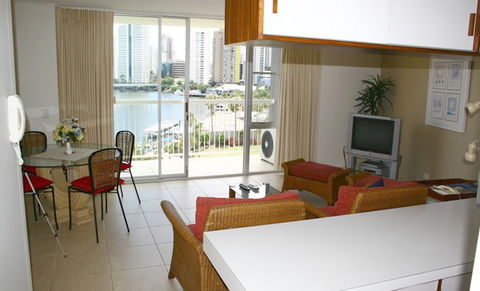 River Park Towers - Accommodation VIC 3