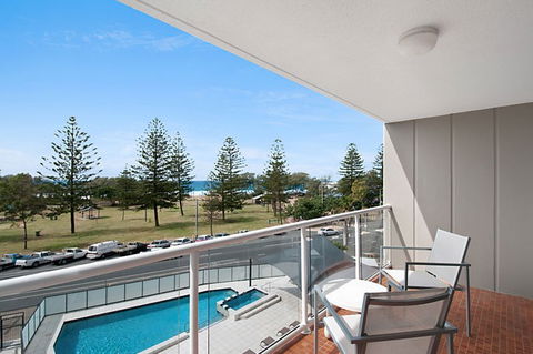 South Pacific Plaza - Accommodation VIC 2