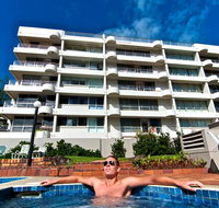 SURFERS CHALET HOLIDAY APARTMENTS - Accommodation VIC