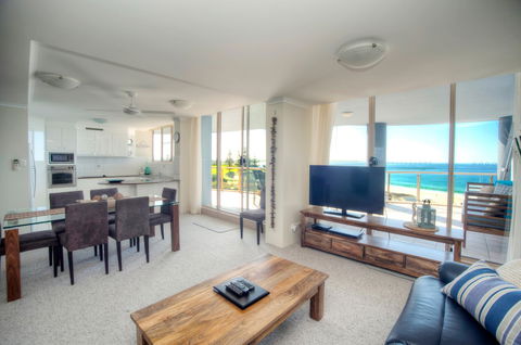 Beaches International - Accommodation VIC 4