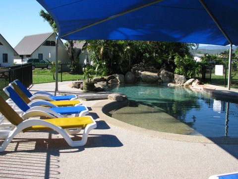 Cardwell Beachcomber Motel & Tourist Park - Accommodation VIC 1