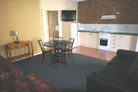 Bridges On Meninya Motel & Apartments - Accommodation VIC 4