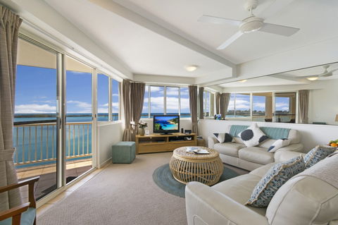 Riviere On Golden Beach - Accommodation VIC 3