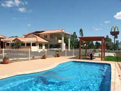 Country Roads Motor Inn - Accommodation VIC 0