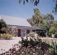 Brackley Cottage - Accommodation VIC