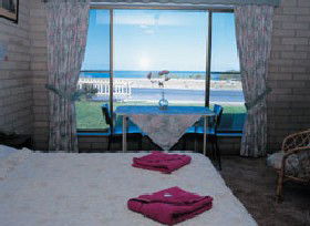 The Anchorage Holiday Units - Accommodation VIC 0