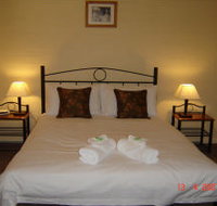Snowstream Riverside Apartments - Accommodation VIC