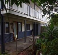 Moffat Beach Pet Friendly Holiday House - Accommodation VIC