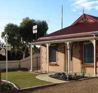 Brooking Cottage - Accommodation VIC