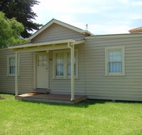 George Cottage - Accommodation VIC