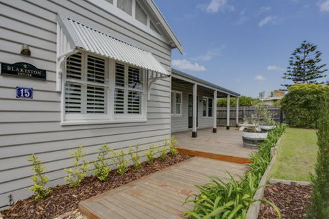 Blakiston House - Accommodation VIC 3