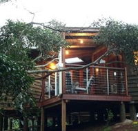 The African Cottage And The Rondawel - Accommodation VIC