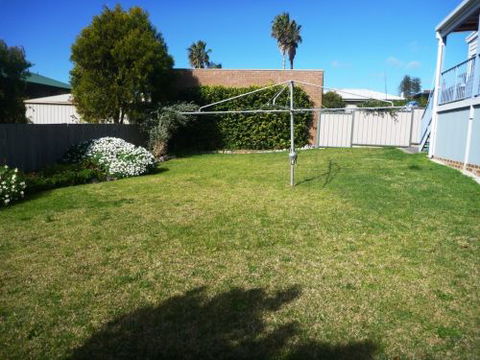 Hedgehog House - Accommodation VIC 4