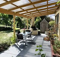 Grandma Housemove - Accommodation VIC