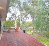 Dee Jays Studio - Accommodation VIC