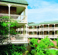 Medina Serviced Apartments Canberra - Accommodation VIC