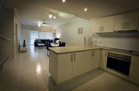 Costa Royale Trinity Beach  - Accommodation VIC 6