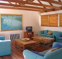Kent Gardens Holiday House - Accommodation VIC