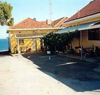 Bay View Holiday Flats - Accommodation VIC