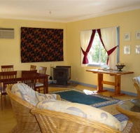 Euroka Homestead And Farm Cottage - Accommodation VIC