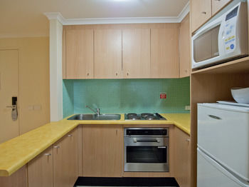 Oaks Waterfront Resort - The Entrance - Accommodation VIC 21