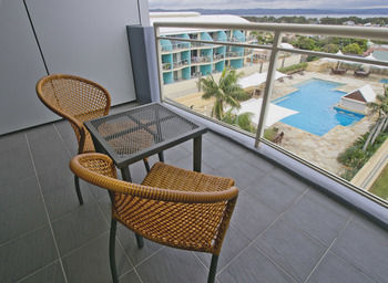 Oaks Waterfront Resort - The Entrance - Accommodation VIC 25