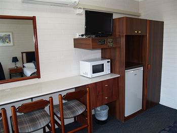 Pigeon House Motor Inn - Accommodation VIC 15