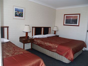 Pigeon House Motor Inn - Accommodation VIC 1