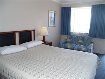 Pigeon House Motor Inn - Accommodation VIC 2