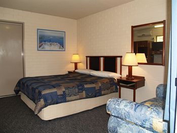 Pigeon House Motor Inn - Accommodation VIC 3