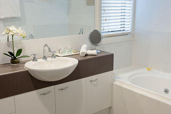 Ringwood Royale - Accommodation VIC 10