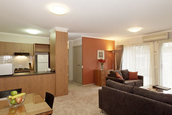 Ringwood Royale - Accommodation VIC 19