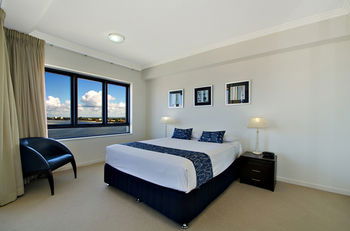 Pumicestone Blue - Accommodation VIC 21