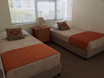 Santorini Twin Waters - Accommodation VIC 32