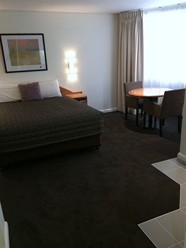 Morgans Boutique Hotel - Accommodation VIC 9