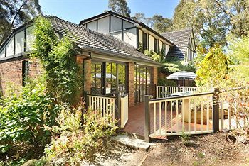Holly Lodge - Accommodation VIC 25