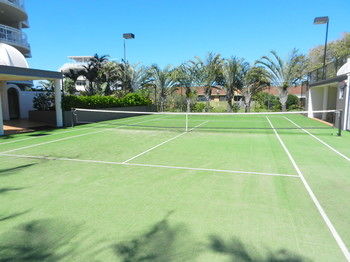Beachside Resort - Kawana Waters - Accommodation VIC 22