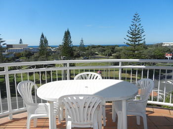 Beachside Resort - Kawana Waters - Accommodation VIC 39