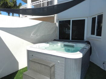 Beachside Resort - Kawana Waters - Accommodation VIC 52