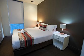 City Edge Serviced Apartments East Melbourne - Accommodation VIC 7