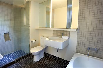 City Edge Serviced Apartments East Melbourne - Accommodation VIC 15
