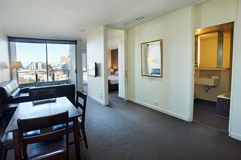 City Edge Serviced Apartments East Melbourne - Accommodation VIC 18