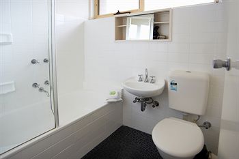 City Edge Serviced Apartments East Melbourne - Accommodation VIC 20