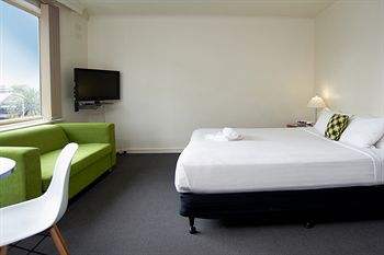 City Edge Serviced Apartments East Melbourne - Accommodation VIC 22