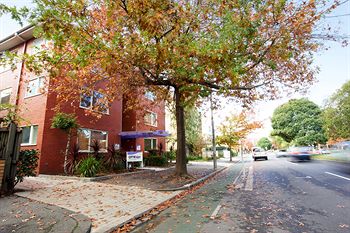 City Edge Serviced Apartments East Melbourne - Accommodation VIC 25