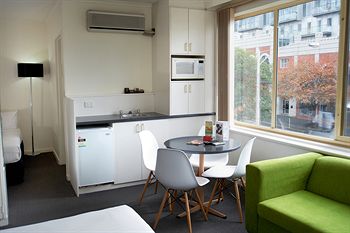 City Edge Serviced Apartments East Melbourne - Accommodation VIC 32