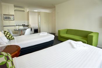 City Edge Serviced Apartments East Melbourne - Accommodation VIC 34