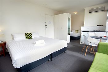 City Edge Serviced Apartments East Melbourne - Accommodation VIC 37